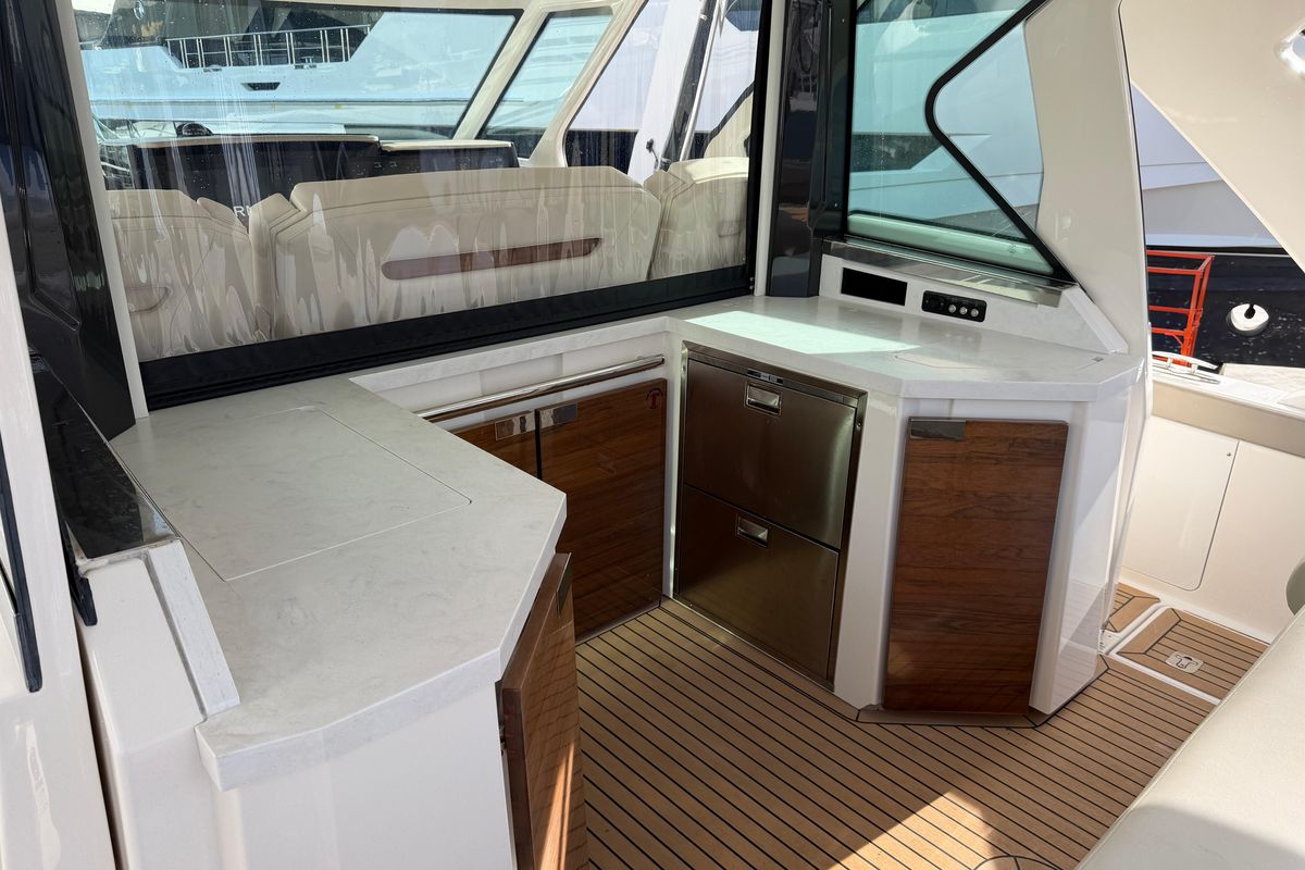 2023 Tiara Yachts 48 