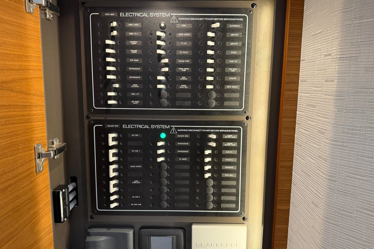 2023 Tiara Yachts 48 