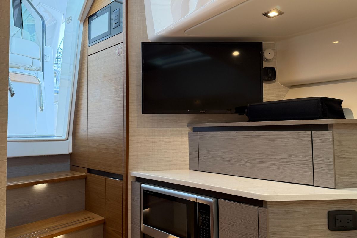 2023 Tiara Yachts 48 