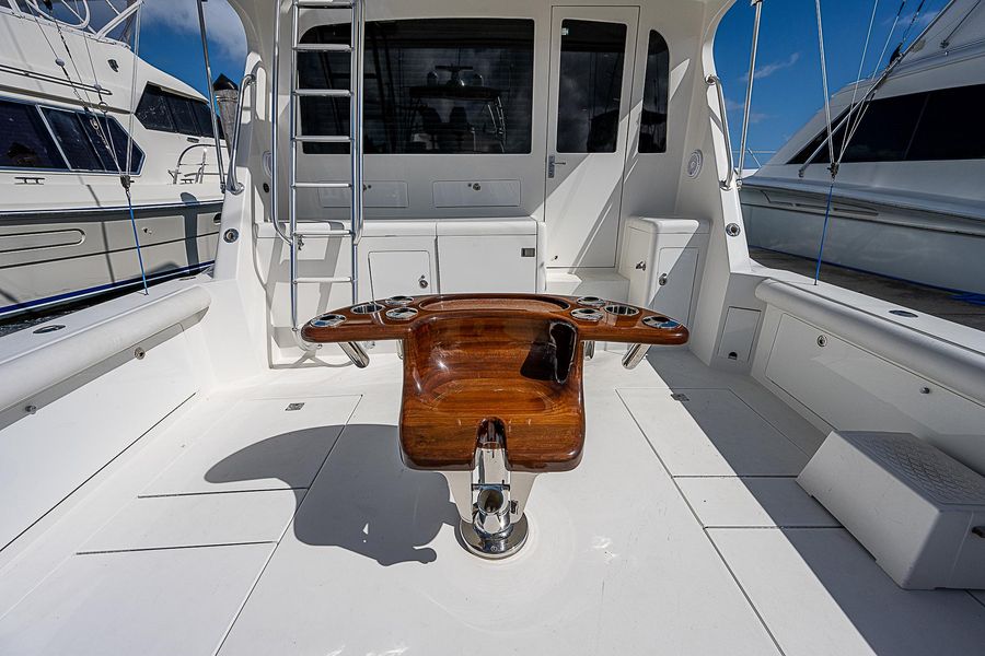 2002 Cabo 47 Flybridge Sportfisher