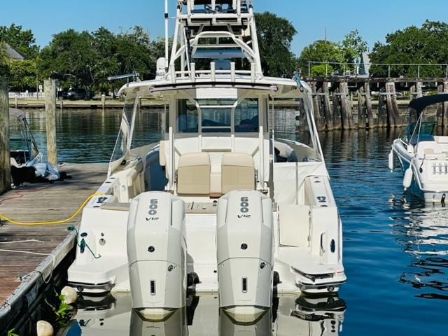 2023 Boston Whaler 360 Outrage