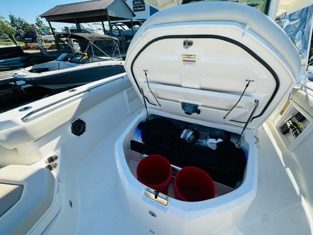 2023 Boston Whaler 360 Outrage