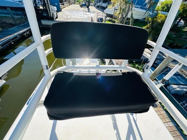 2023 Boston Whaler 360 Outrage