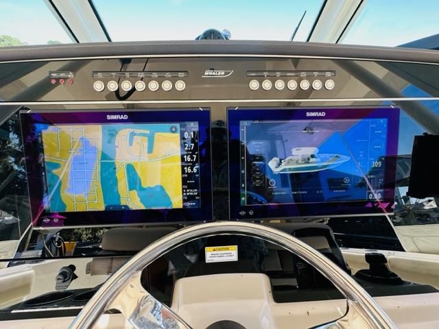 2023 Boston Whaler 360 Outrage