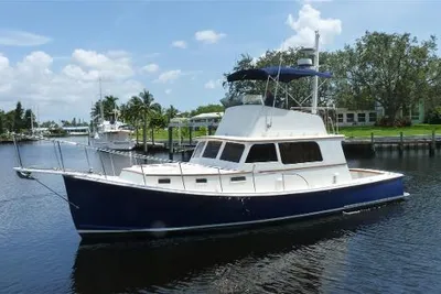 Duffy Flybridge Cruiser