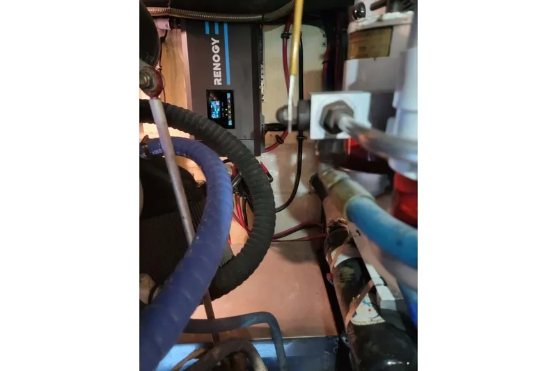  Yacht Photos Pics Engine room of 2005 Formula 48 Yacht with Renogy equipment and wiring.