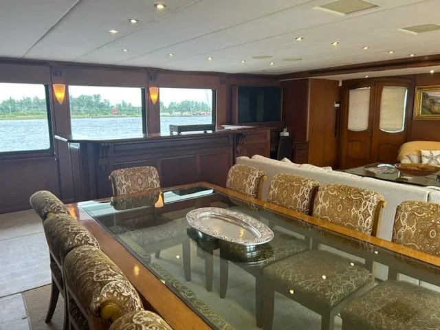 Ocean Pearl Yacht Photos Pics dining room