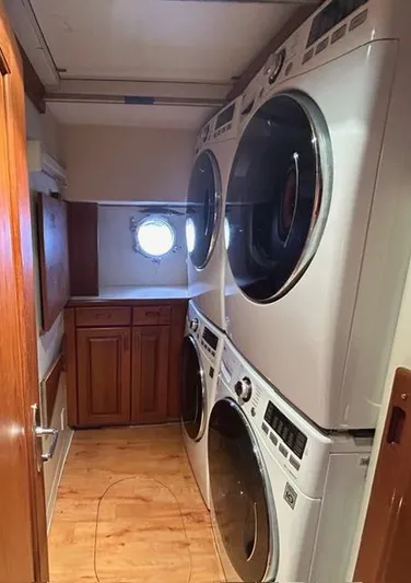 Ocean Pearl Yacht Photos Pics laundry