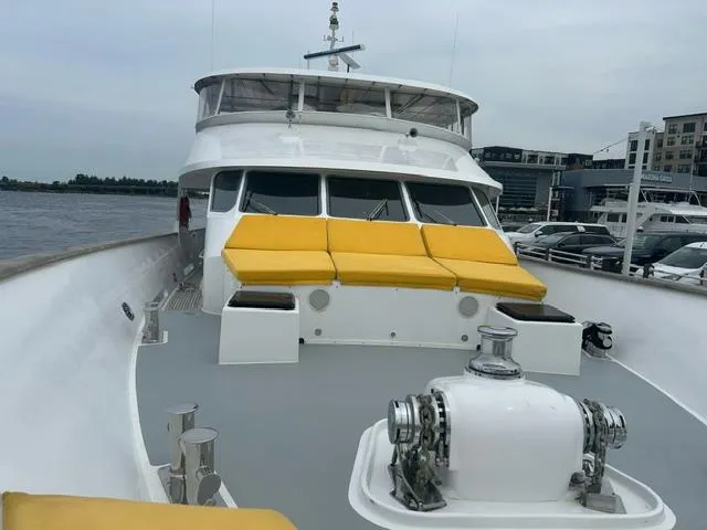 Ocean Pearl Yacht Photos Pics bow