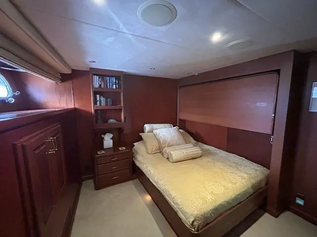 Ocean Pearl Yacht Photos Pics Guest stateroom