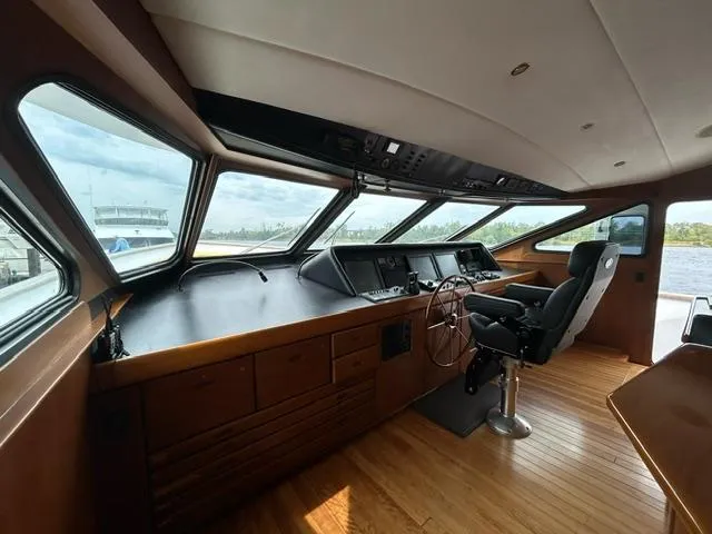 Ocean Pearl Yacht Photos Pics pilothouse