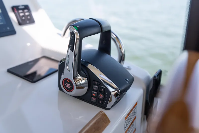 Middle Path Yacht Photos Pics Throttle control of 2023 MJM Yachts 4, featuring modern design and technology.