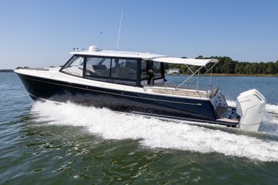 Yacht
