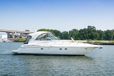 Cruisers Yachts 460 Express