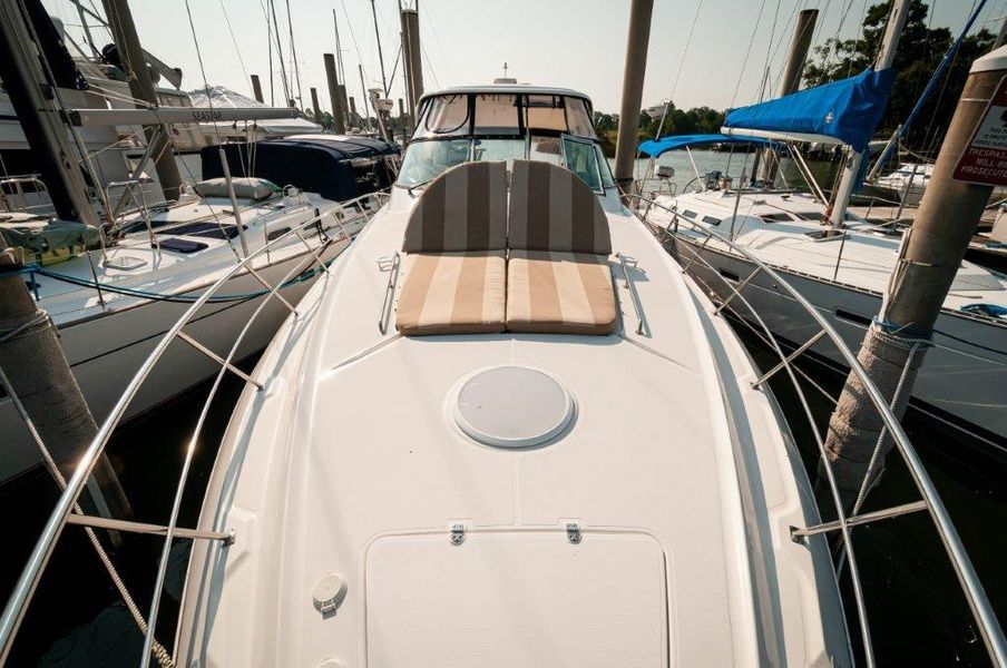 2006 Cruisers Yachts 460 Express