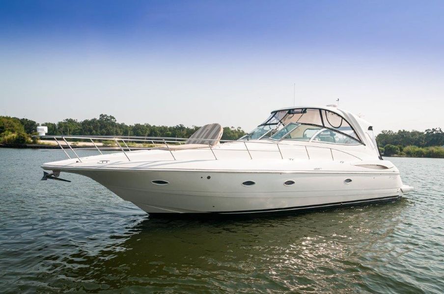 2006 Cruisers Yachts 460 Express