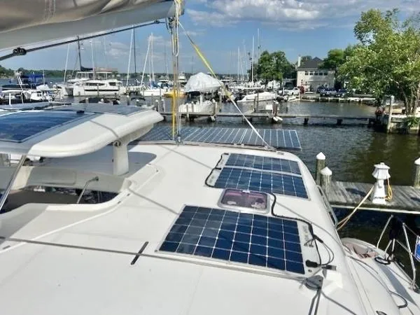 Homeport 4 Yacht Photos Pics 