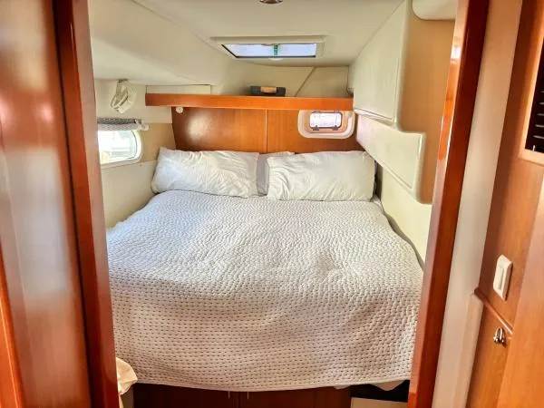 Homeport 4 Yacht Photos Pics 