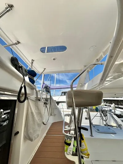 Homeport 4 Yacht Photos Pics 