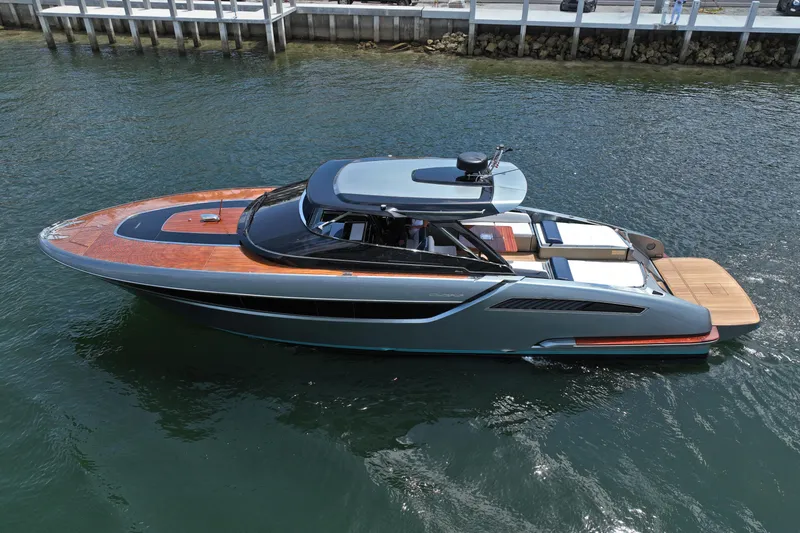 Epica Yacht Photos Pics 