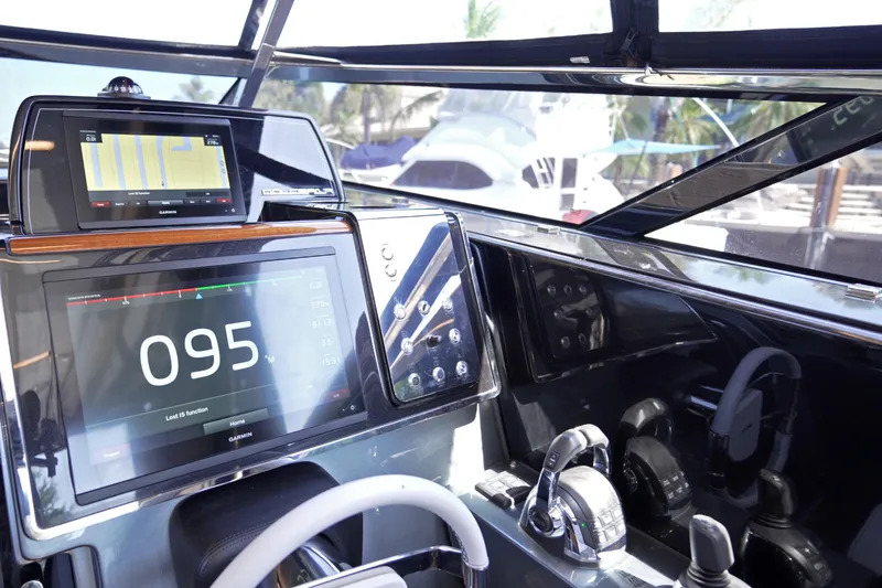 Epica Yacht Photos Pics 