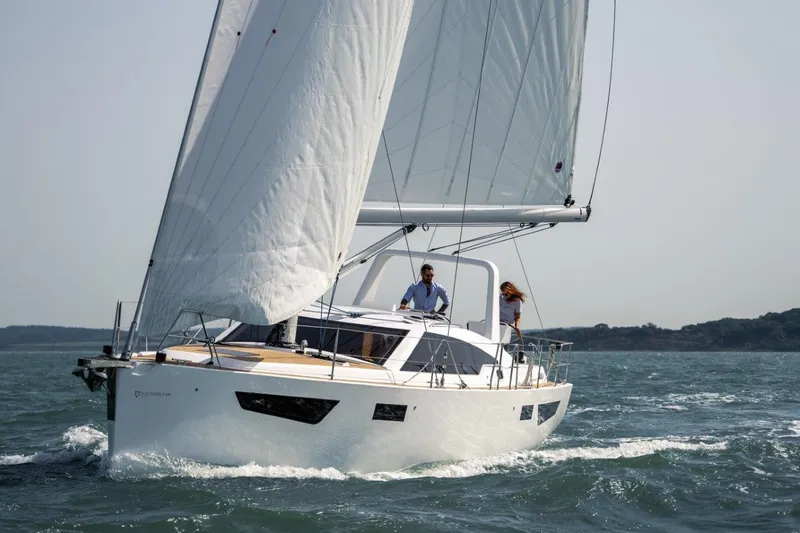 Off The Grid Yacht Photos Pics 