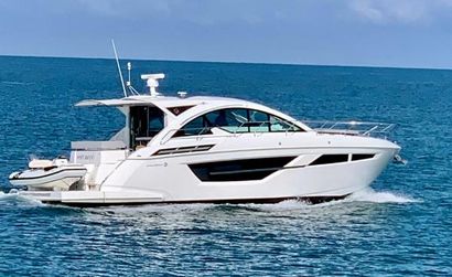 2020 50' Cruisers Yachts-50 Cantius Fort Myers, FL, US
