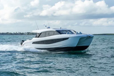 Aquila 42 Coupe