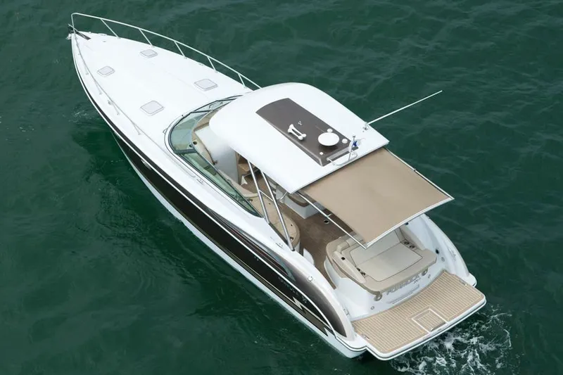 Wet Benefits Yacht Photos Pics Manufacturer Provided Image: 2015 Formula 370 Super Sport boat cruising on water.