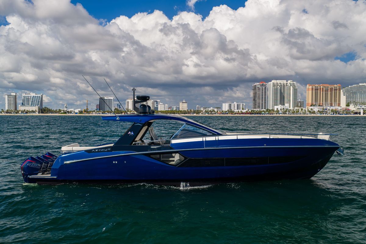 2022 Azimut 47