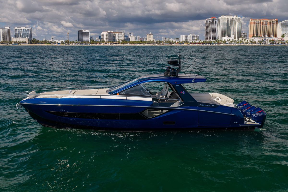 2022 Azimut 47