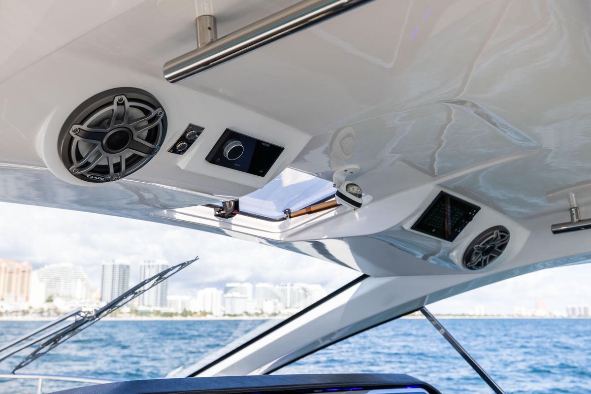 2022 Azimut 47