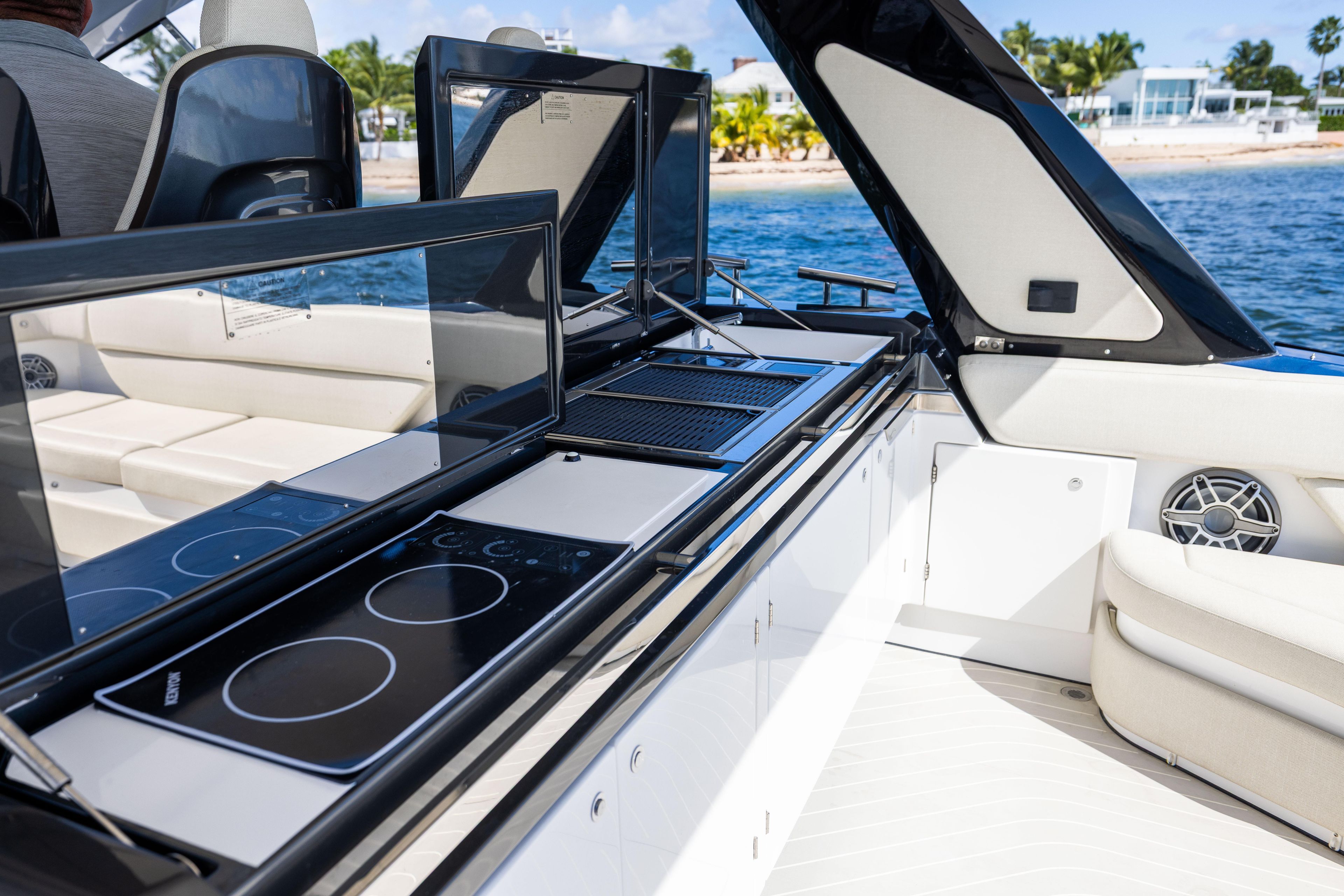 2022 Azimut 47