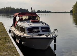 1984 Waterland 700