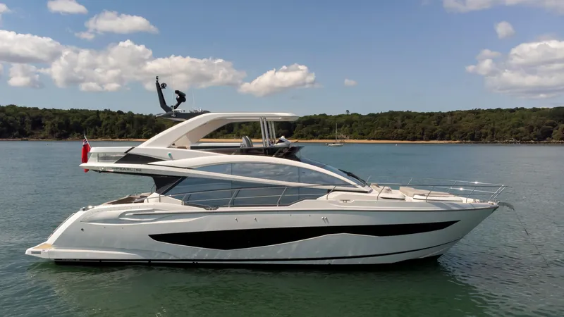 Madness V Yacht Photos Pics 