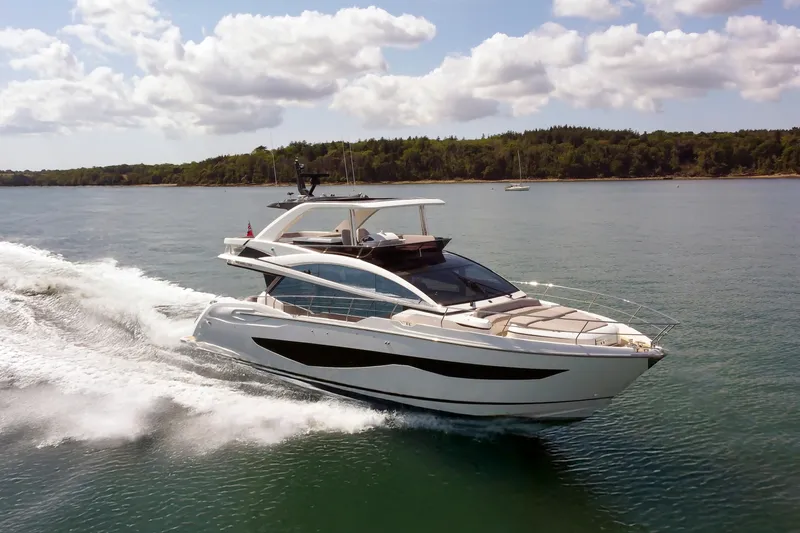 Madness V Yacht Photos Pics 