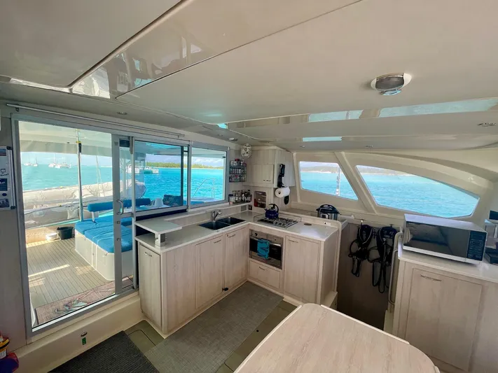 Sea Lynx Yacht Photos Pics 