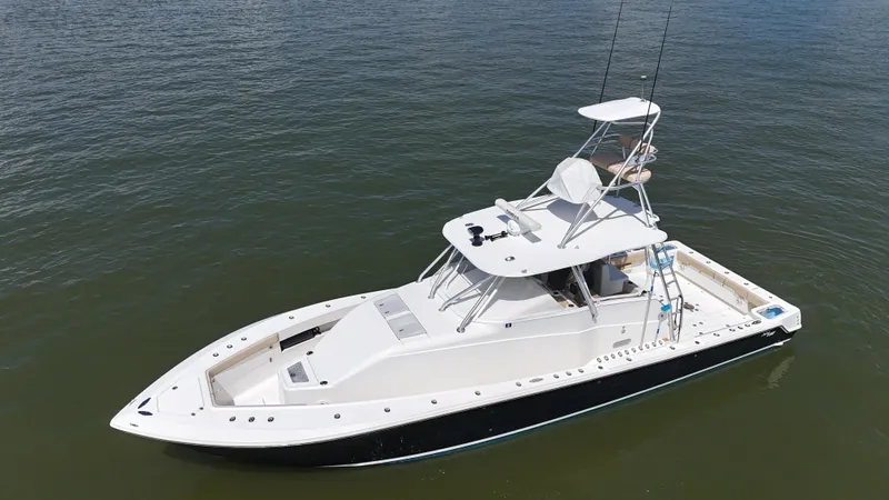 Wooocrew Yacht Photos Pics 2015 SeaVee 43 Fish-Around boat on calm water, aerial view.