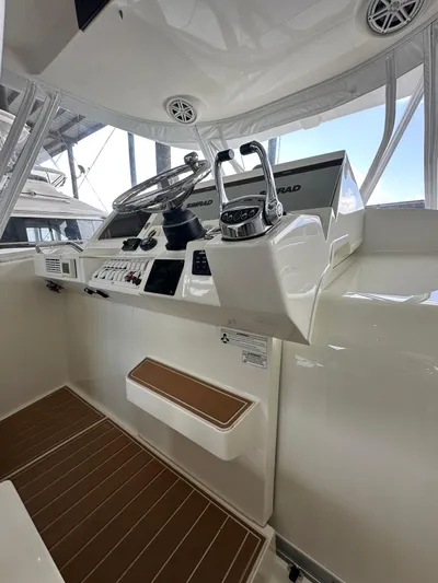 Wooocrew Yacht Photos Pics 