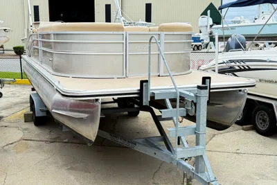 Harris Cruiser 230