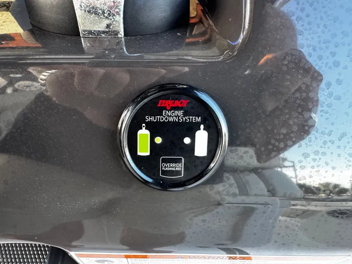  Yacht Photos Pics 2023 PURSUIT 358 S - Image 62