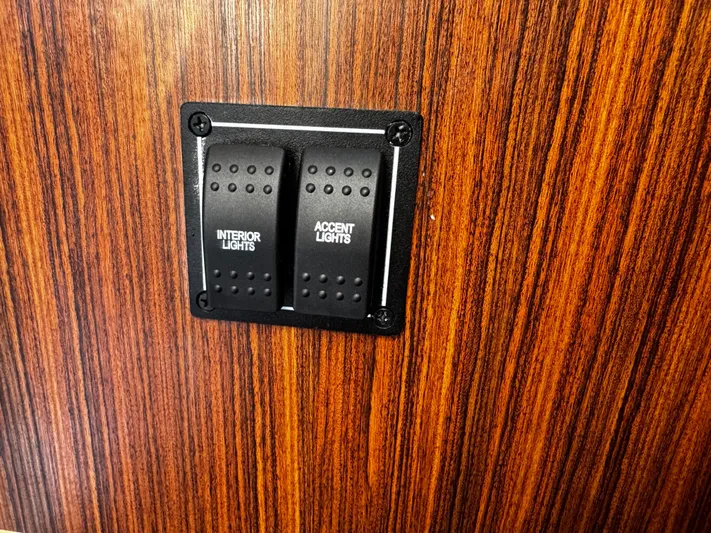  Yacht Photos Pics 2023 PURSUIT 358 S - Image 49