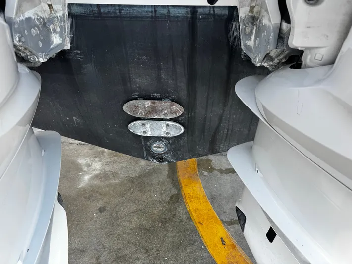  Yacht Photos Pics 2023 PURSUIT 358 S - Image 77