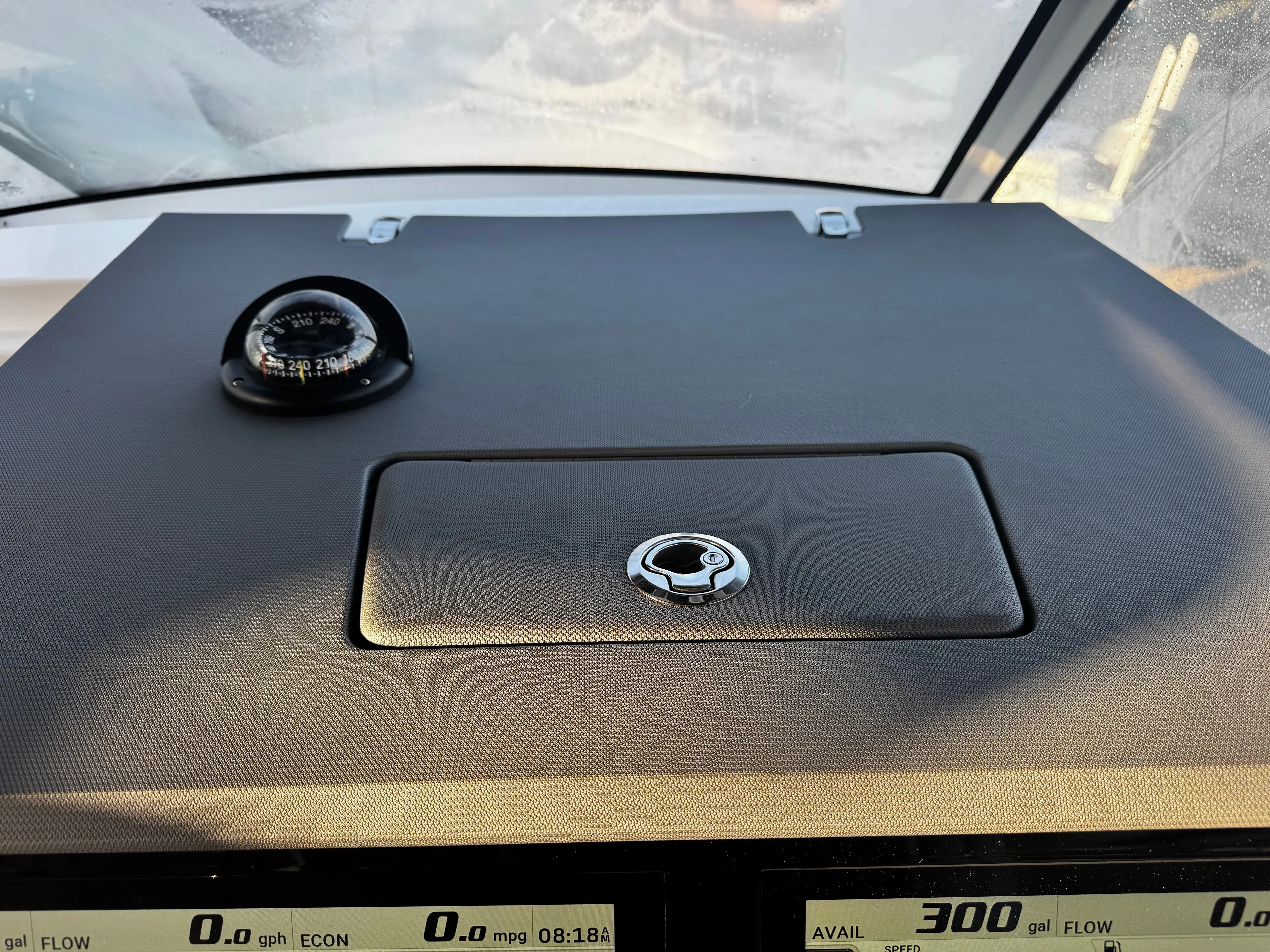  Yacht Photos Pics 2023 PURSUIT 358 S - Image 64