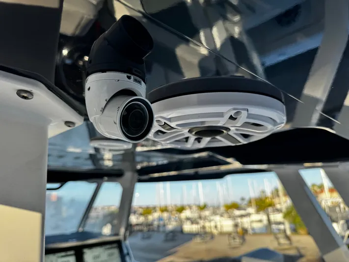  Yacht Photos Pics 2023 PURSUIT 358 S - Image 67