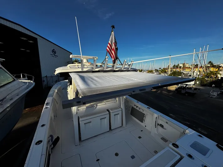  Yacht Photos Pics 2023 PURSUIT 358 S - Image 74