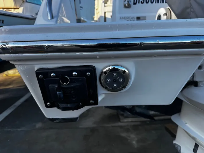  Yacht Photos Pics 2023 PURSUIT 358 S - Image 70