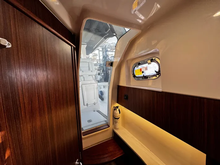  Yacht Photos Pics 2023 PURSUIT 358 S - Image 55