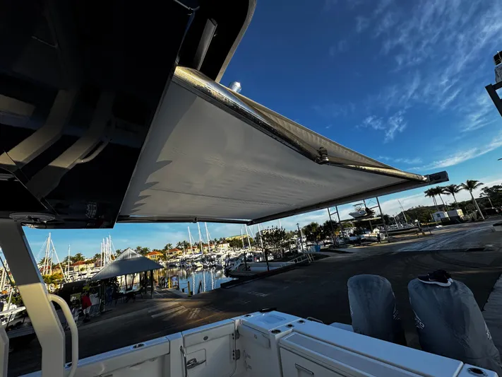  Yacht Photos Pics 2023 PURSUIT 358 S - Image 69