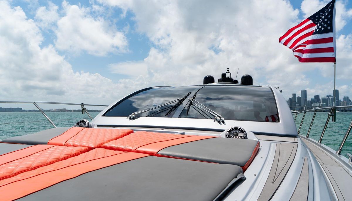 2013 Azimut 58 